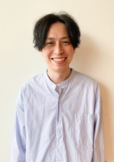 安達 敬